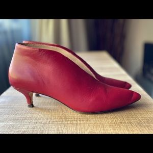 Pour la victoire red booties 7.5
